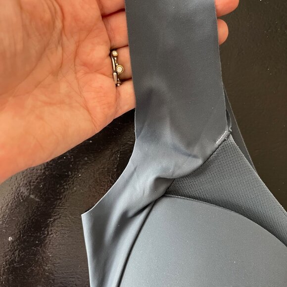 Bra - Picture 2 of 4